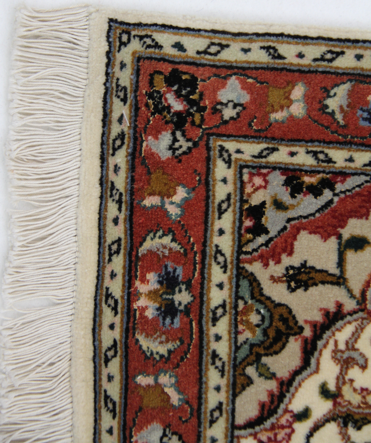 Persian carpet, piece no. 4228, 75x50cm