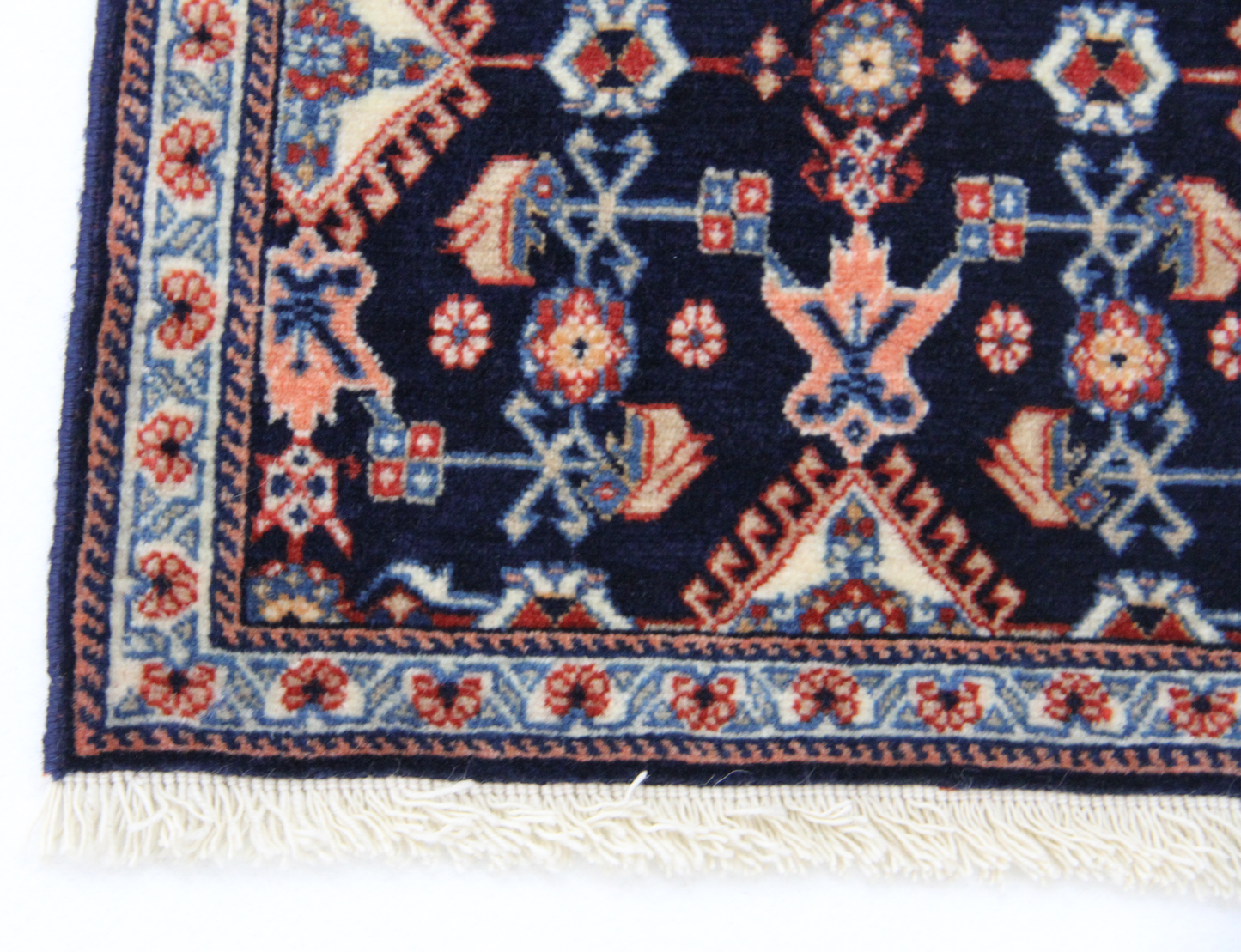 Persian carpet, piece no. 4286, 42x40cm