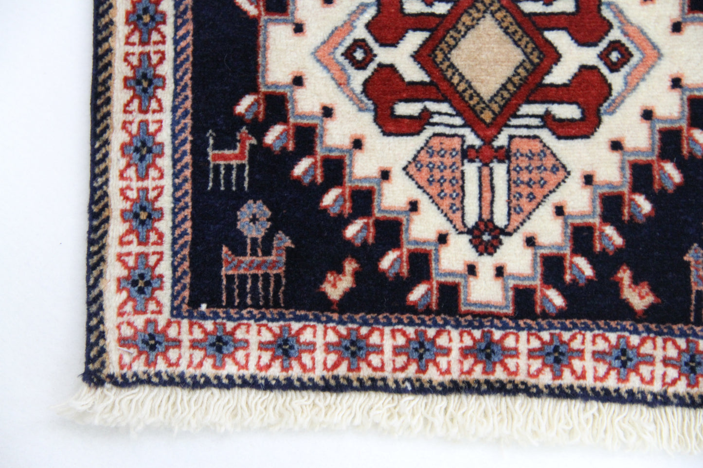 Persian carpet, item number 4287, 37x40cm