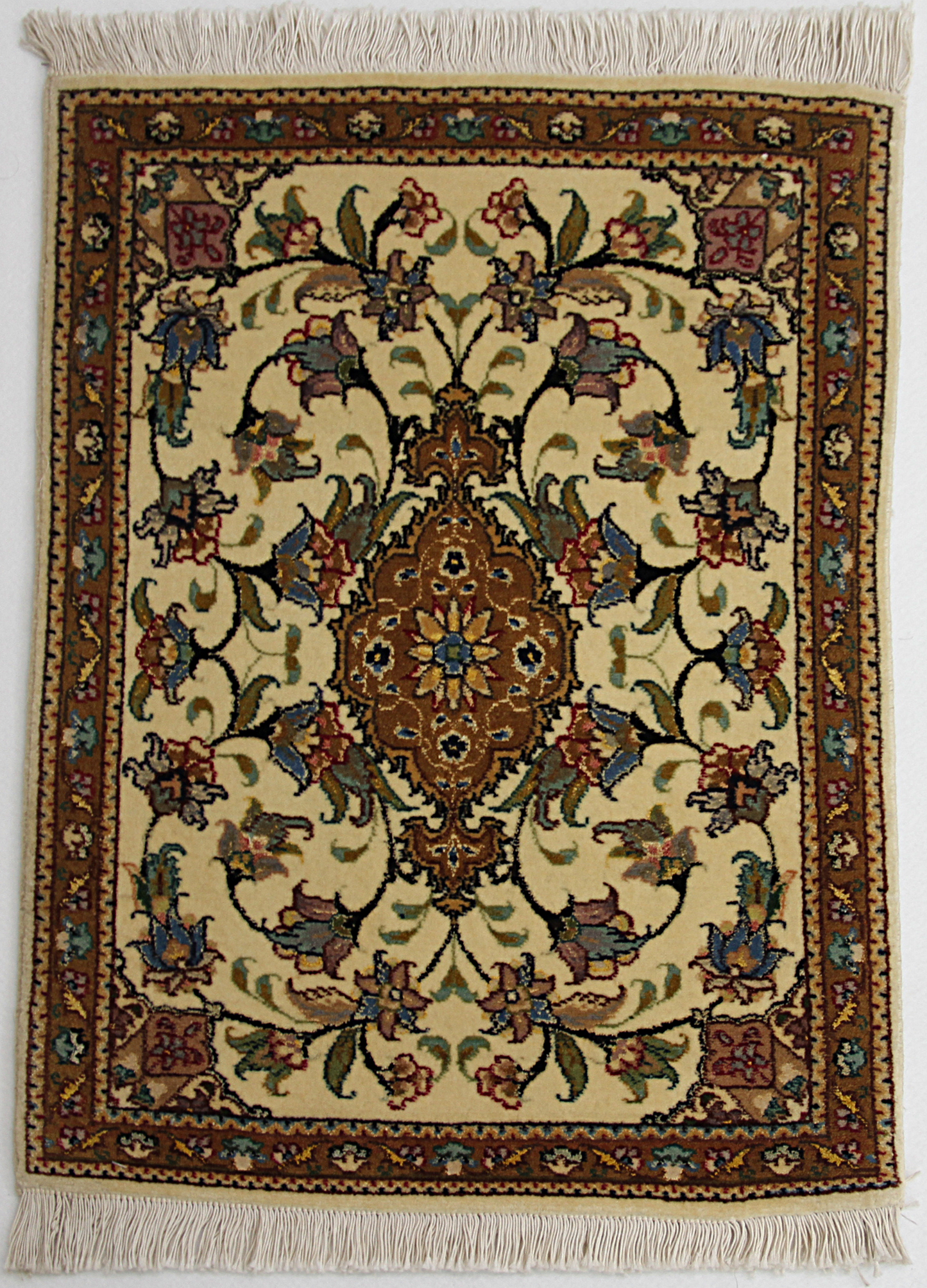 Persian carpet, piece no. 4223, 64x45cm 