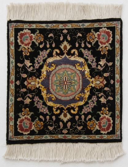 Persian carpet, item number 4237, 32x32cm