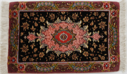 Persian carpet, piece no. 4243, 44x30cm