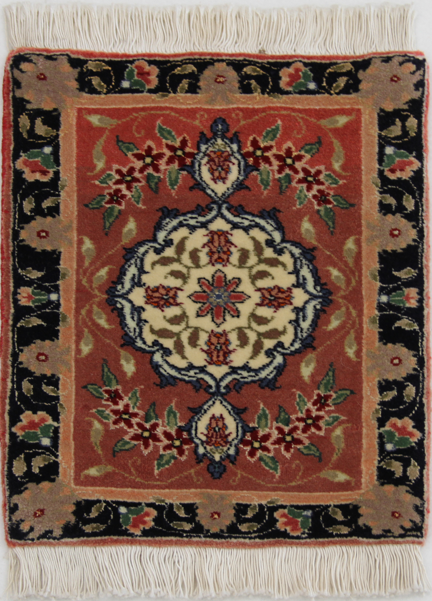 Persian carpet, item number 4247, 38x30cm