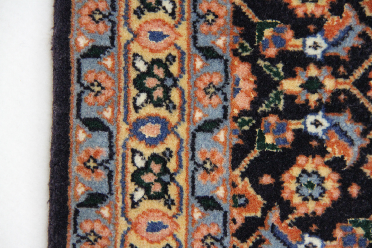 Persian carpet, item number 4266, 70x48cm 