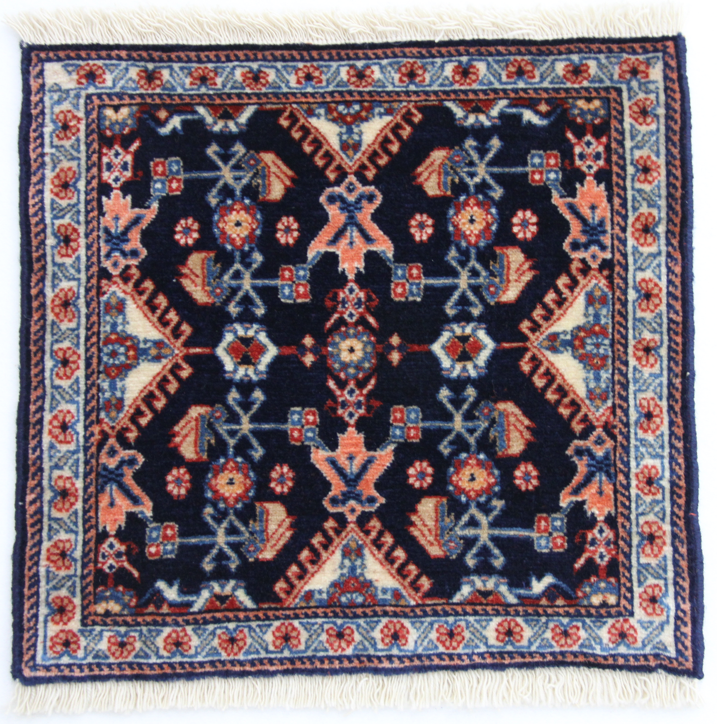 Persian carpet, piece no. 4286, 42x40cm 