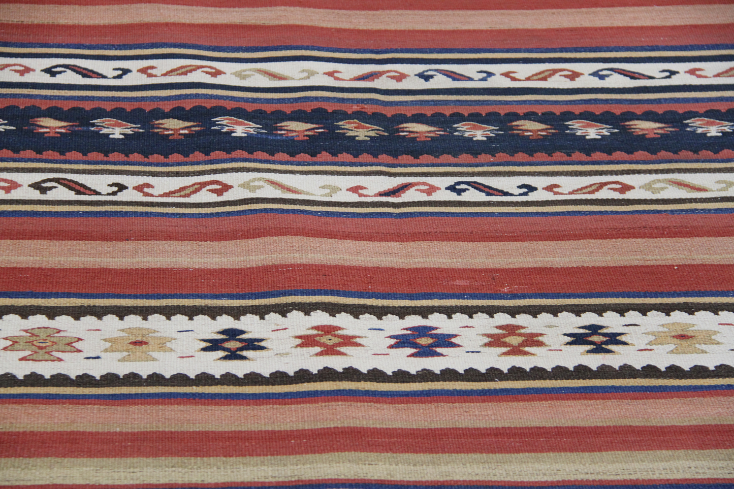 Kilim carpet, piece number K1144, 220x124cm